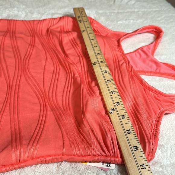 GO GOSSIP Coral Wavelength Textured Molded Tankini Swimsuit Top sz Medium Coral - Picture 9 of 16